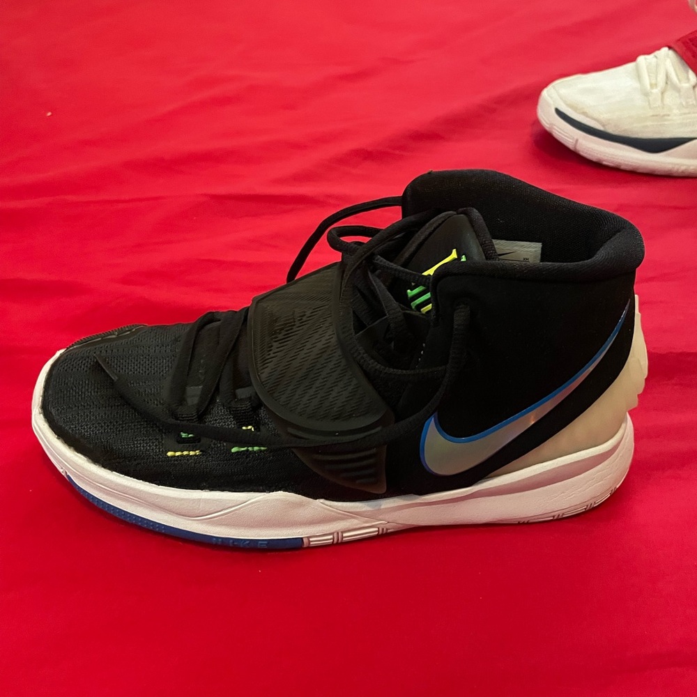 Kyrie 6